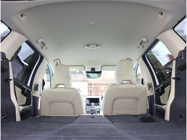 ボルボ ＸＣ６０ Ｔ５　ＳＥ H27年 (近畿) 99