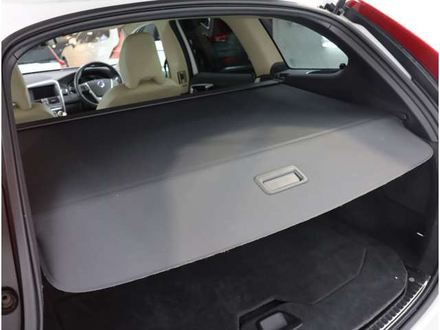 ボルボ ＸＣ６０ Ｔ５　ＳＥ H27年 (近畿) 99