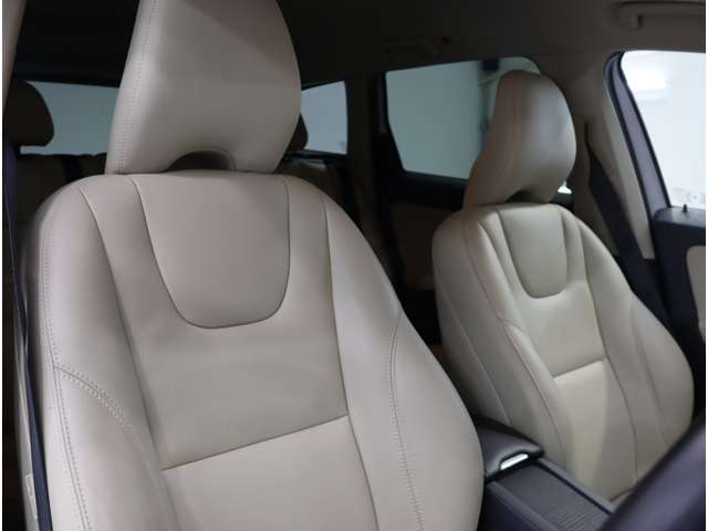 ボルボ ＸＣ６０ Ｔ５　ＳＥ H27年 (近畿) 99