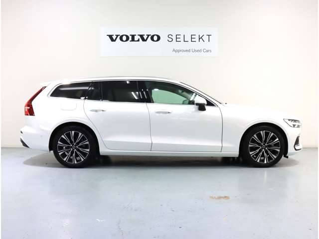 ボルボ Ｖ６０ アルティメット　Ｂ４ R5年 (近畿) 99