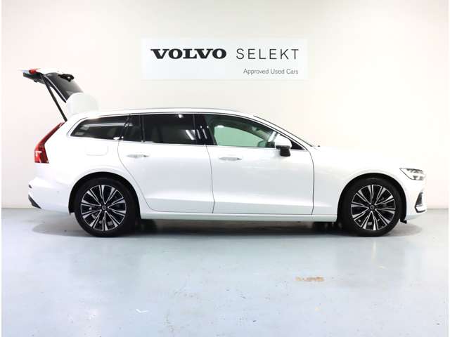 ボルボ Ｖ６０ アルティメット　Ｂ４ R5年 (近畿) 99