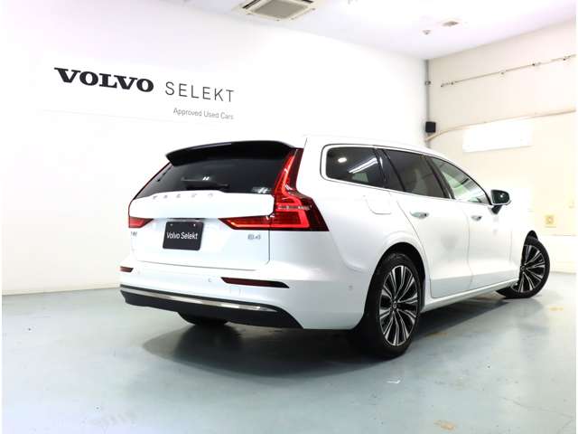 ボルボ Ｖ６０ アルティメット　Ｂ４ R5年 (近畿) 99