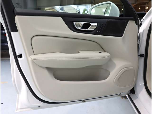 ボルボ Ｖ６０ アルティメット　Ｂ４ R5年 (近畿) 99