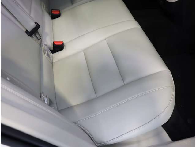 ボルボ Ｖ６０ アルティメット　Ｂ４ R5年 (近畿) 99