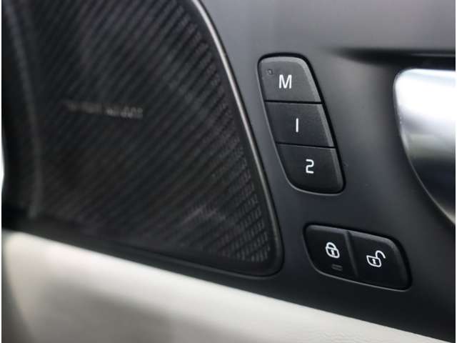 ボルボ Ｖ６０ アルティメット　Ｂ４ R5年 (近畿) 99