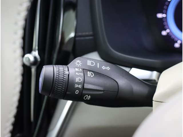 ボルボ Ｖ６０ アルティメット　Ｂ４ R5年 (近畿) 99