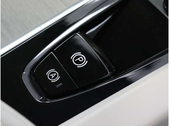 ボルボ Ｖ６０ アルティメット　Ｂ４ R5年 (近畿) 99