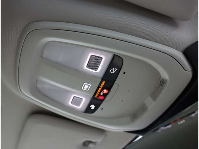 ボルボ Ｖ６０ アルティメット　Ｂ４ R5年 (近畿) 99