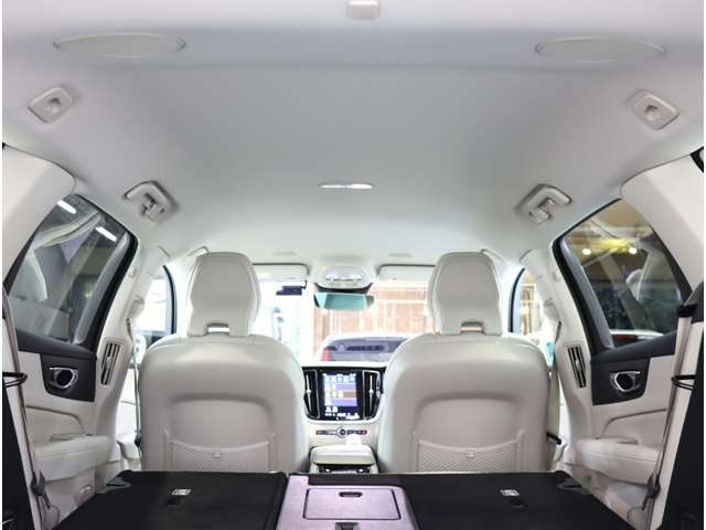 ボルボ Ｖ６０ アルティメット　Ｂ４ R5年 (近畿) 99