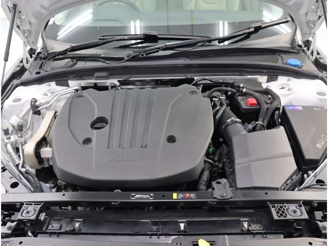 ボルボ Ｖ６０ アルティメット　Ｂ４ R5年 (近畿) 99