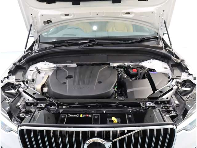 ボルボ ＸＣ６０ Ｂ５ ＡＷＤ インスクリプション ４ＷＤ R4年 (近畿) 99