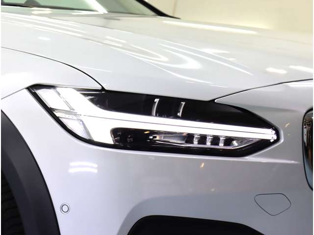 ボルボ Ｖ９０クロスカントリー アルティメット Ｂ５ ＡＷＤ ４ＷＤ R5年 (近畿) 99