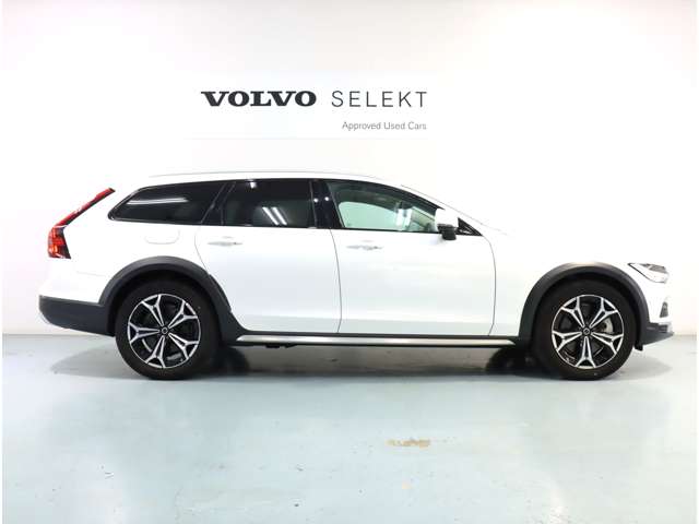 ボルボ Ｖ９０クロスカントリー アルティメット Ｂ５ ＡＷＤ ４ＷＤ R5年 (近畿) 99