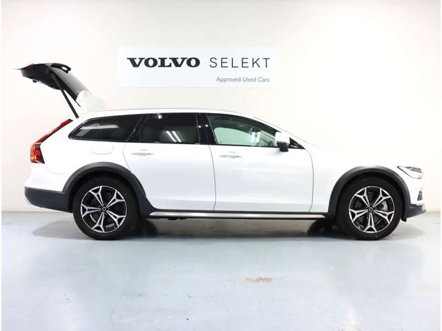ボルボ Ｖ９０クロスカントリー アルティメット Ｂ５ ＡＷＤ ４ＷＤ R5年 (近畿) 99