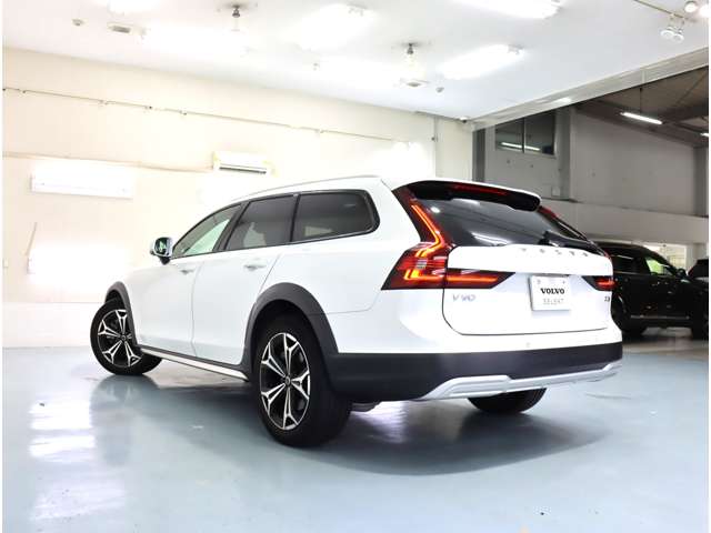 ボルボ Ｖ９０クロスカントリー アルティメット Ｂ５ ＡＷＤ ４ＷＤ R5年 (近畿) 99