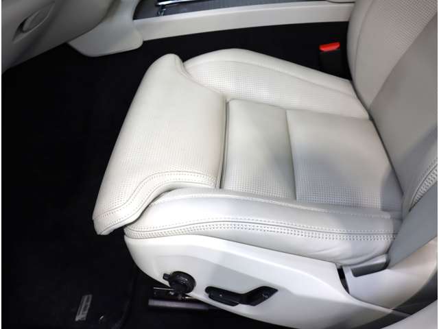 ボルボ Ｖ９０クロスカントリー アルティメット Ｂ５ ＡＷＤ ４ＷＤ R5年 (近畿) 99