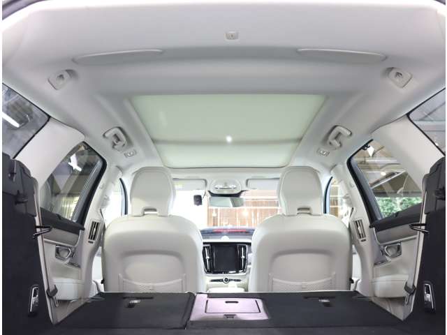 ボルボ Ｖ９０クロスカントリー アルティメット Ｂ５ ＡＷＤ ４ＷＤ R5年 (近畿) 99