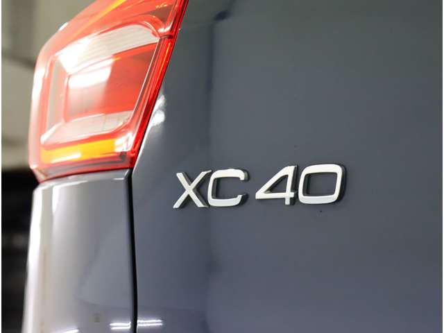 ボルボ ＸＣ４０ Ｔ５ ＡＷＤ インスクリプション ４ＷＤ R1年 (近畿) 99