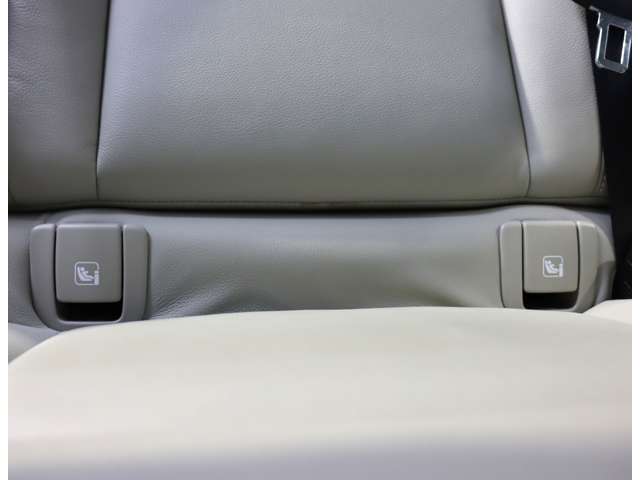 ボルボ ＸＣ４０ Ｔ５ ＡＷＤ インスクリプション ４ＷＤ R1年 (近畿) 99