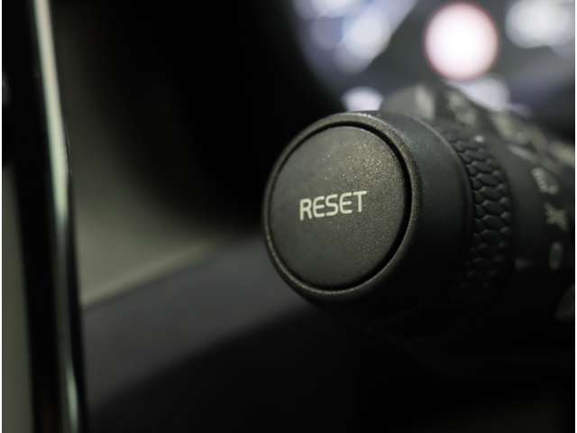 ボルボ ＸＣ４０ Ｔ５ ＡＷＤ インスクリプション ４ＷＤ R1年 (近畿) 99