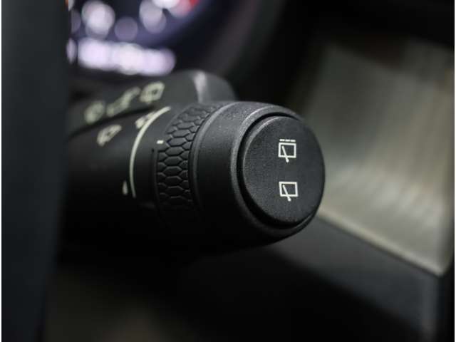 ボルボ ＸＣ４０ Ｔ５ ＡＷＤ インスクリプション ４ＷＤ R1年 (近畿) 99