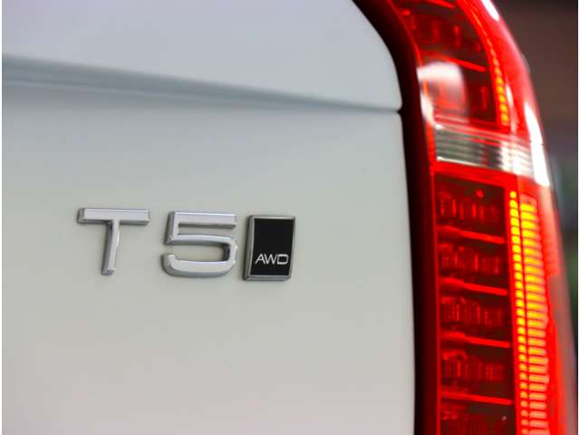 ボルボ ＸＣ９０ Ｔ５ ＡＷＤ モメンタム ４ＷＤ H30年 (近畿) 99