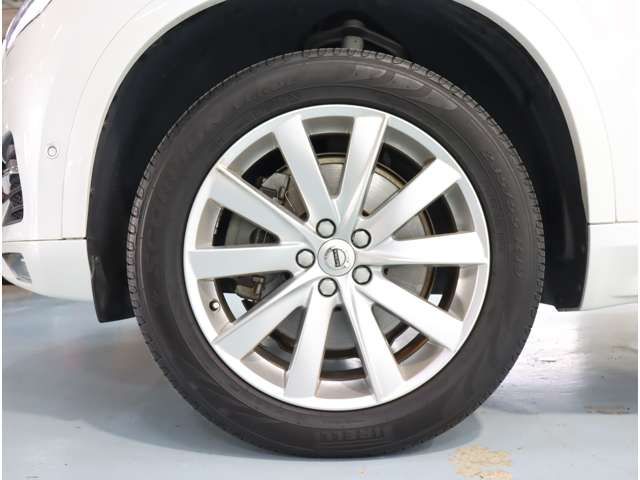 ボルボ ＸＣ９０ Ｔ５ ＡＷＤ モメンタム ４ＷＤ H30年 (近畿) 99