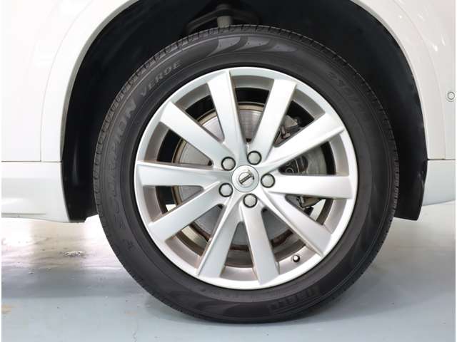 ボルボ ＸＣ９０ Ｔ５ ＡＷＤ モメンタム ４ＷＤ H30年 (近畿) 99