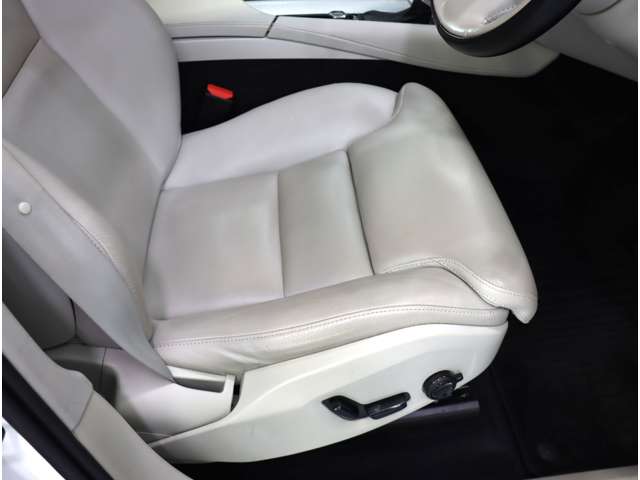 ボルボ ＸＣ９０ Ｔ５ ＡＷＤ モメンタム ４ＷＤ H30年 (近畿) 99