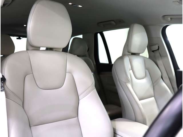 ボルボ ＸＣ９０ Ｔ５ ＡＷＤ モメンタム ４ＷＤ H30年 (近畿) 99