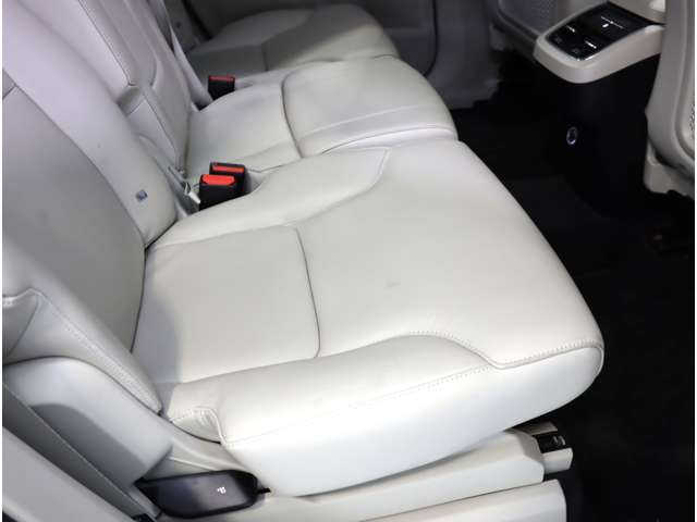 ボルボ ＸＣ９０ Ｔ５ ＡＷＤ モメンタム ４ＷＤ H30年 (近畿) 99