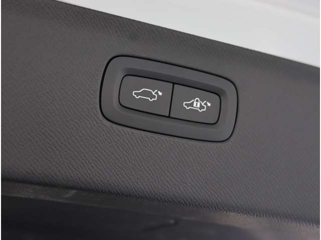 ボルボ ＸＣ９０ Ｔ５ ＡＷＤ モメンタム ４ＷＤ H30年 (近畿) 99