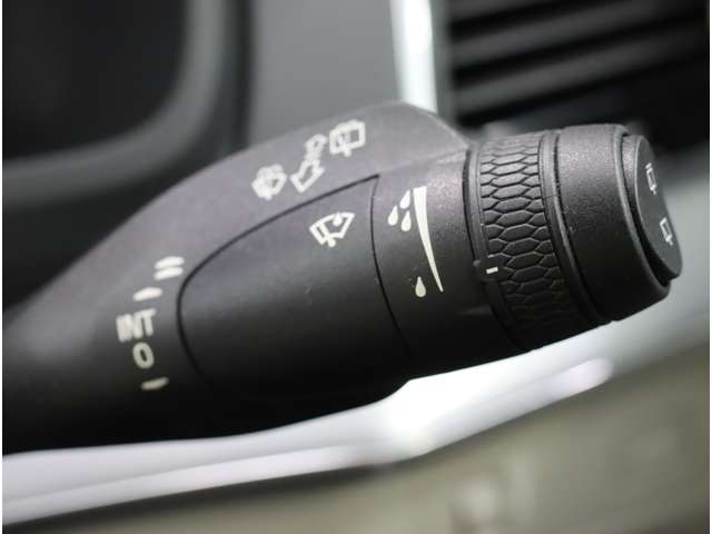 ボルボ ＸＣ９０ Ｔ５ ＡＷＤ モメンタム ４ＷＤ H30年 (近畿) 99