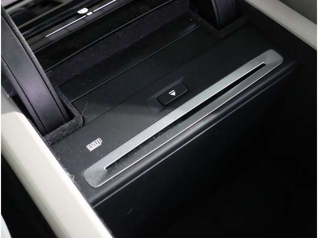 ボルボ ＸＣ９０ Ｔ５ ＡＷＤ モメンタム ４ＷＤ H30年 (近畿) 99