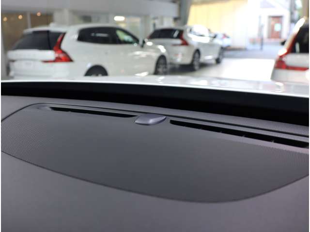 ボルボ ＸＣ９０ Ｔ５ ＡＷＤ モメンタム ４ＷＤ H30年 (近畿) 99