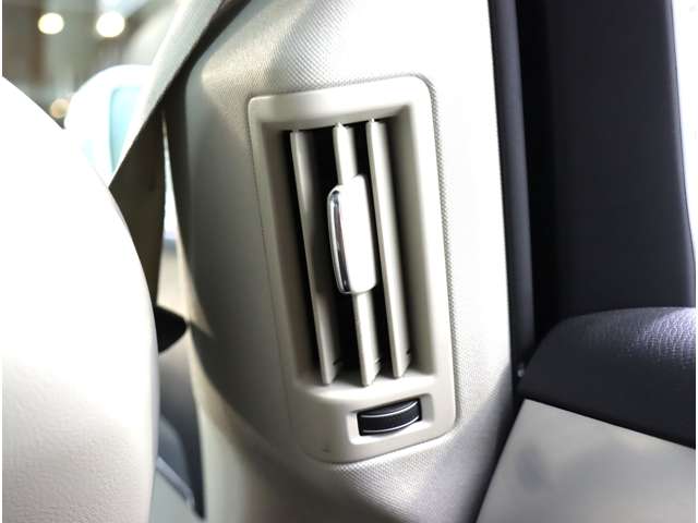 ボルボ ＸＣ９０ Ｔ５ ＡＷＤ モメンタム ４ＷＤ H30年 (近畿) 99