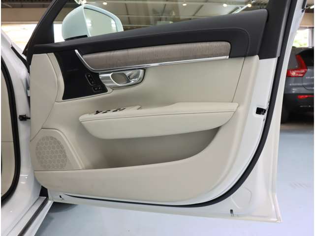 ボルボ Ｖ９０ アルティメット　Ｂ５ R7年 (近畿) 99