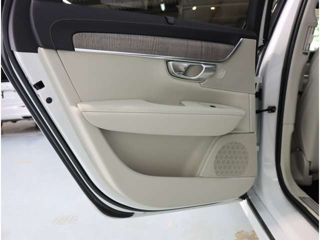 ボルボ Ｖ９０ アルティメット　Ｂ５ R7年 (近畿) 99