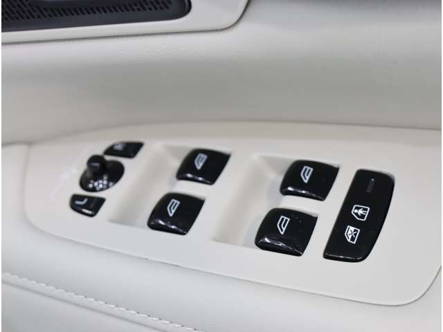 ボルボ Ｖ９０ アルティメット　Ｂ５ R7年 (近畿) 99