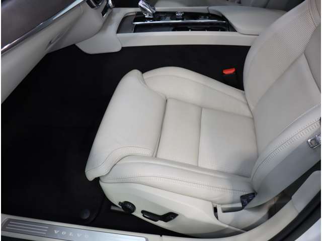 ボルボ Ｖ９０ アルティメット　Ｂ５ R7年 (近畿) 99