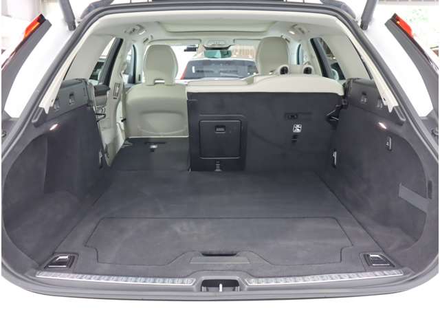 ボルボ Ｖ９０ アルティメット　Ｂ５ R7年 (近畿) 99