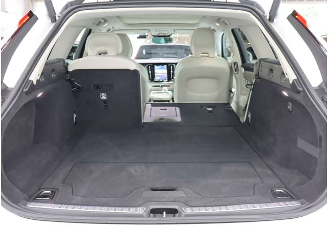 ボルボ Ｖ９０ アルティメット　Ｂ５ R7年 (近畿) 99