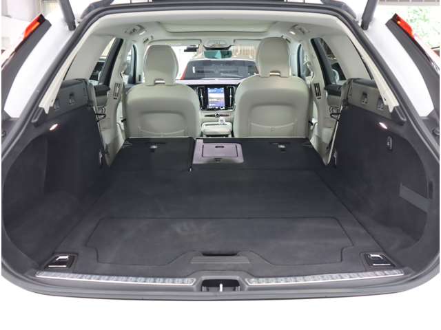 ボルボ Ｖ９０ アルティメット　Ｂ５ R7年 (近畿) 99