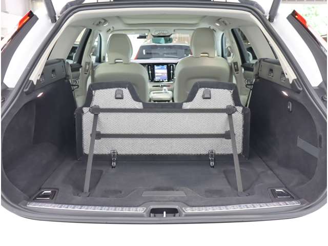 ボルボ Ｖ９０ アルティメット　Ｂ５ R7年 (近畿) 99