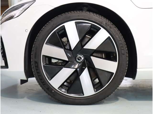 ボルボ Ｖ６０ リチャージ アルティメット Ｔ６ ＡＷＤ プラグイン ハイブリッド ４ＷＤ R6年 (近畿) 99