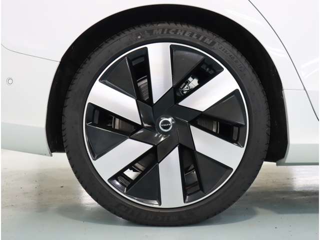 ボルボ Ｖ６０ リチャージ アルティメット Ｔ６ ＡＷＤ プラグイン ハイブリッド ４ＷＤ R6年 (近畿) 99