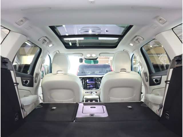 ボルボ Ｖ６０ リチャージ アルティメット Ｔ６ ＡＷＤ プラグイン ハイブリッド ４ＷＤ R6年 (近畿) 99