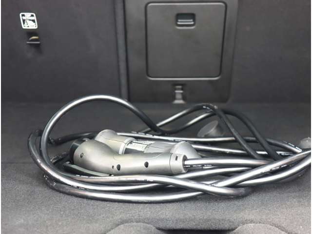 ボルボ Ｖ６０ リチャージ アルティメット Ｔ６ ＡＷＤ プラグイン ハイブリッド ４ＷＤ R6年 (近畿) 99