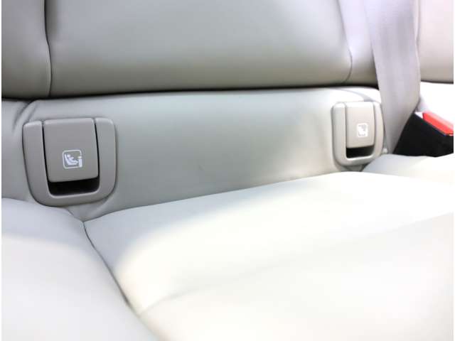 ボルボ Ｖ６０ リチャージ アルティメット Ｔ６ ＡＷＤ プラグイン ハイブリッド ４ＷＤ R6年 (近畿) 99