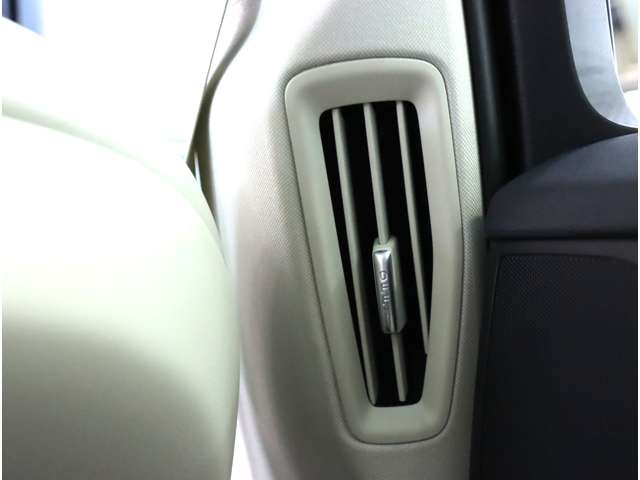 ボルボ Ｖ６０ リチャージ アルティメット Ｔ６ ＡＷＤ プラグイン ハイブリッド ４ＷＤ R6年 (近畿) 99